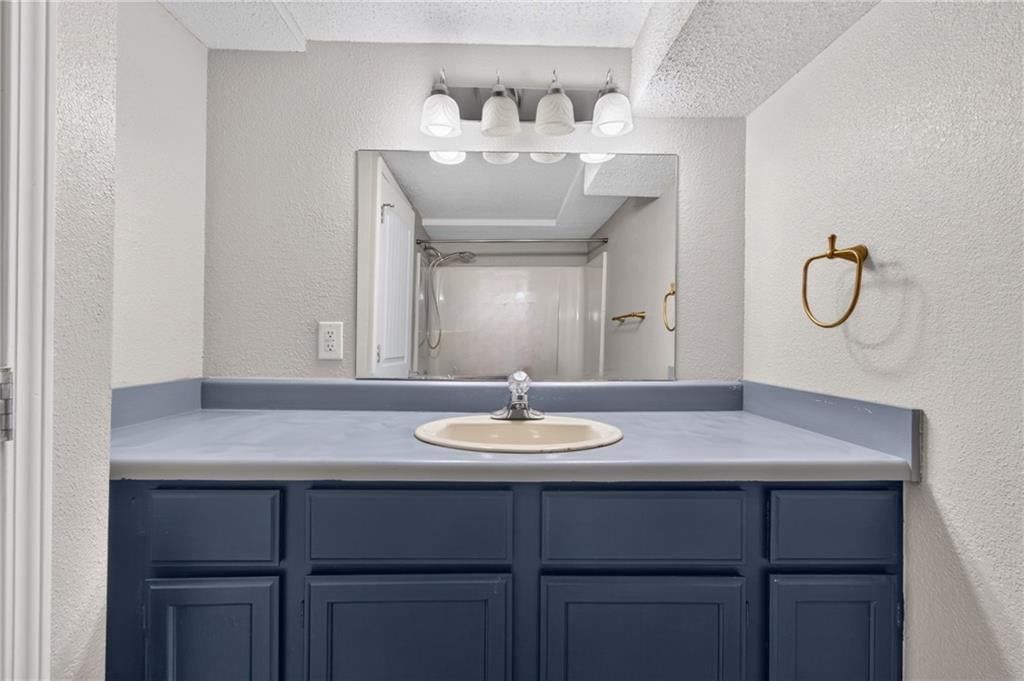 1216 NW Somerset Court — photo 34