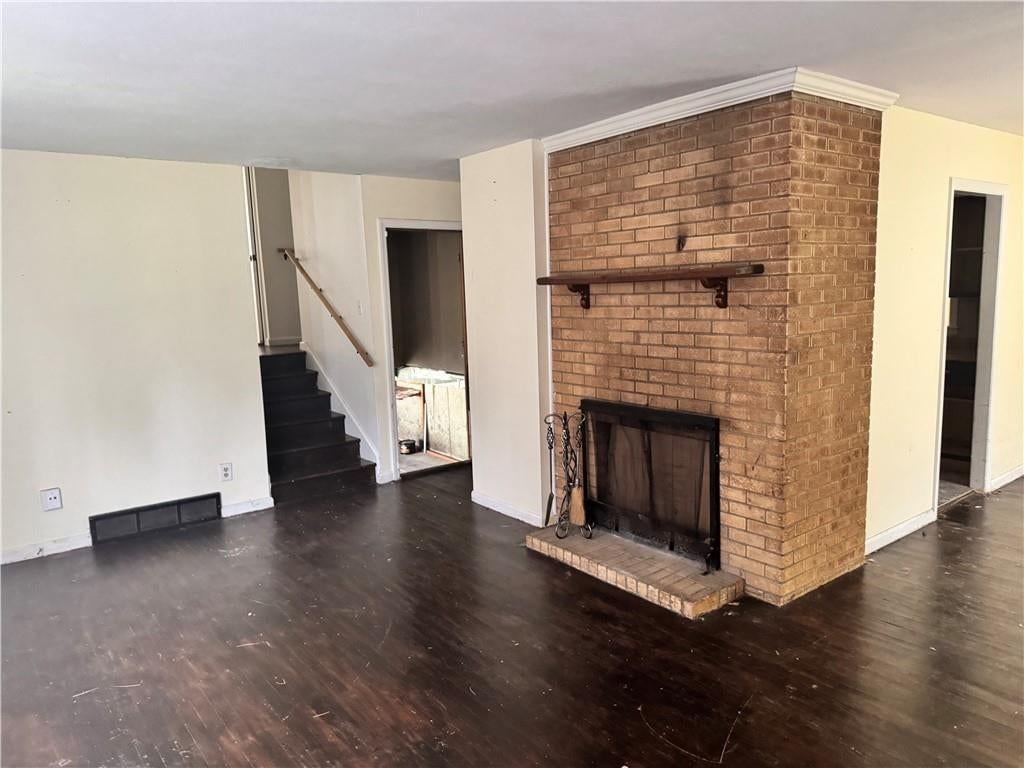 9810 Bennington Avenue — photo 2