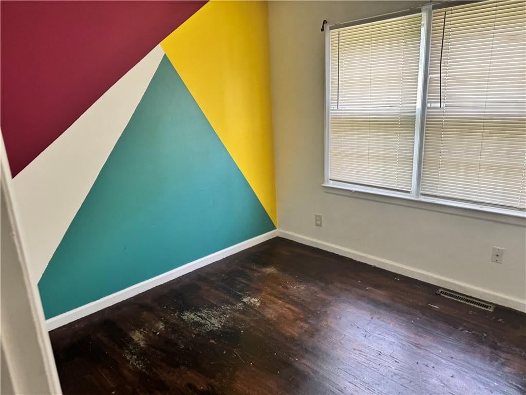 9810 Bennington Avenue — photo 13