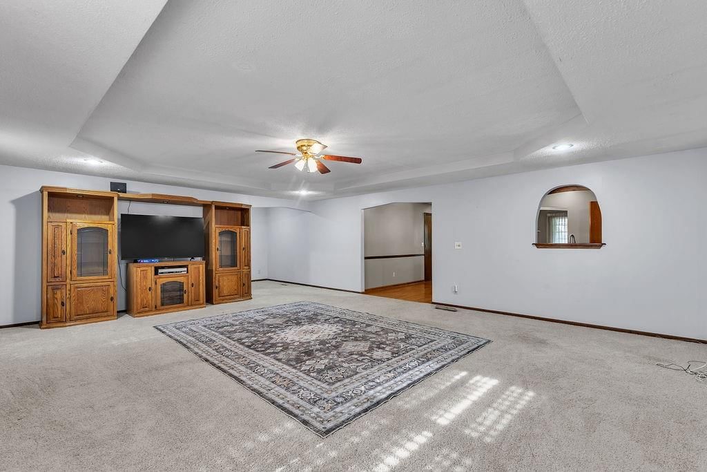 7001 N Highland Avenue — photo 17