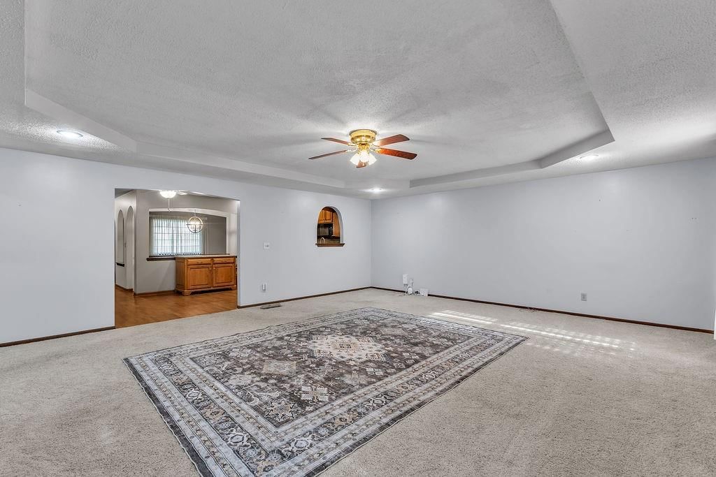 7001 N Highland Avenue — photo 18