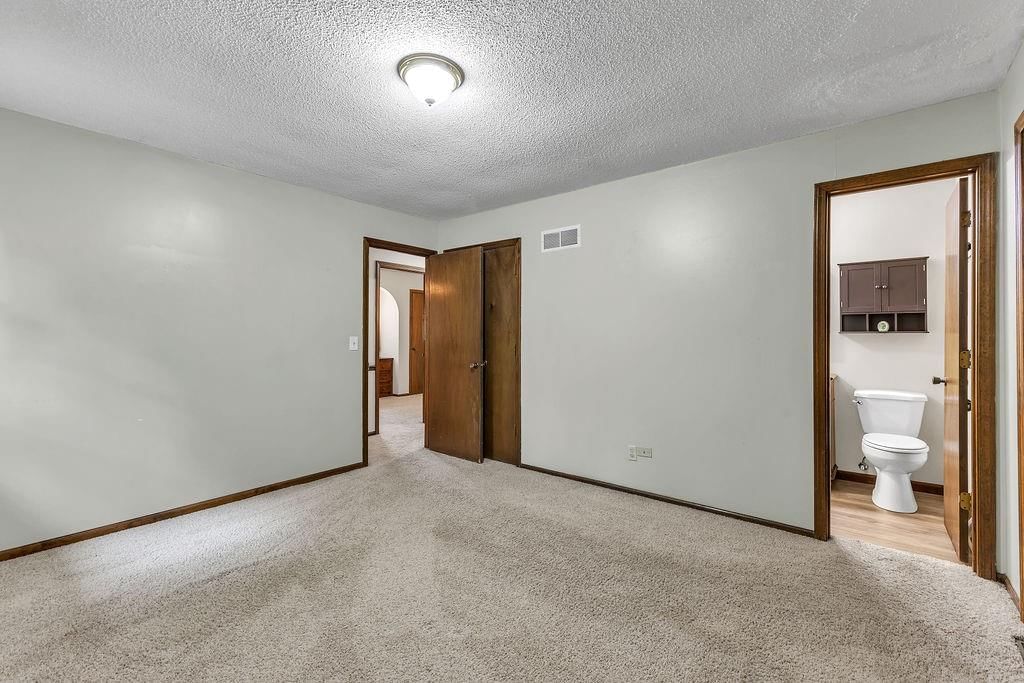 7001 N Highland Avenue — photo 32