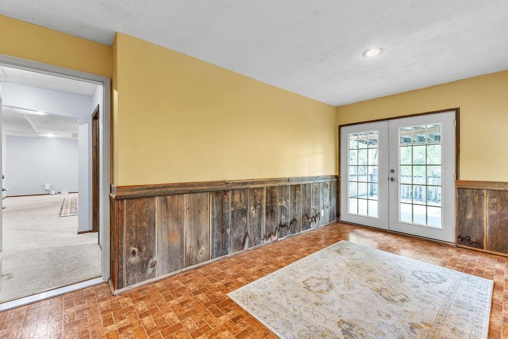 7001 N Highland Avenue — photo 48