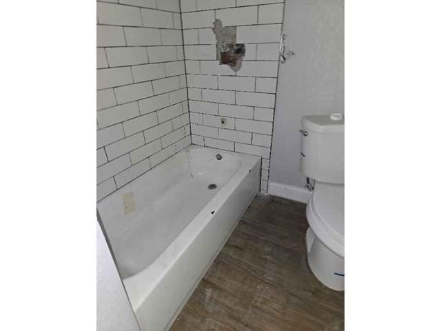 5802 Thompson Avenue — photo 4