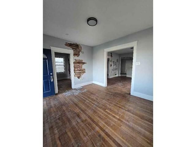 5802 Thompson Avenue — photo 12
