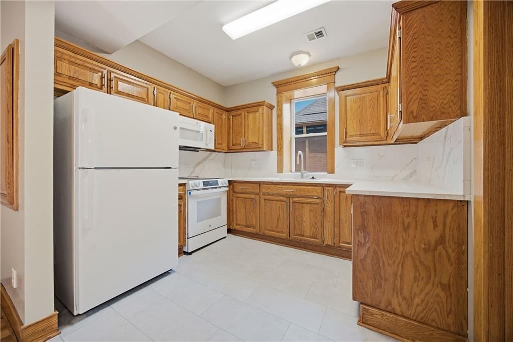 504 Bellefontaine Avenue — photo 10
