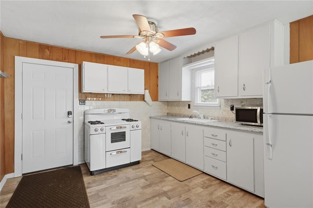 28329 W Cove Drive — photo 9
