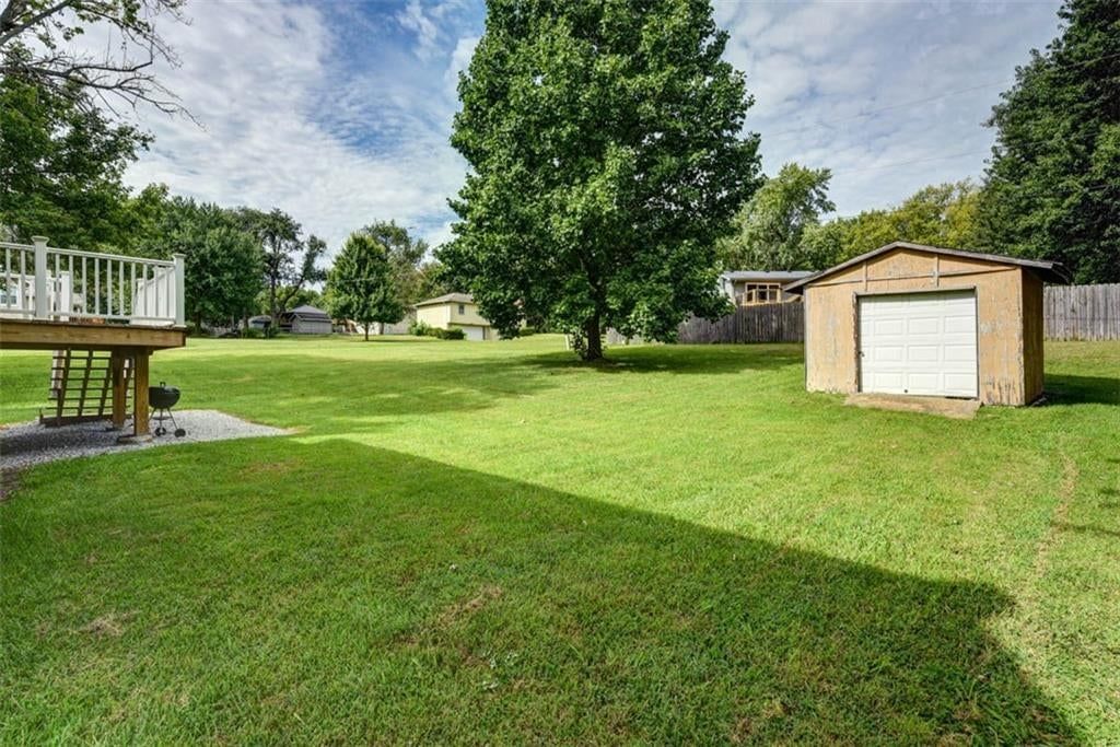 15608 Ann Avenue — photo 37