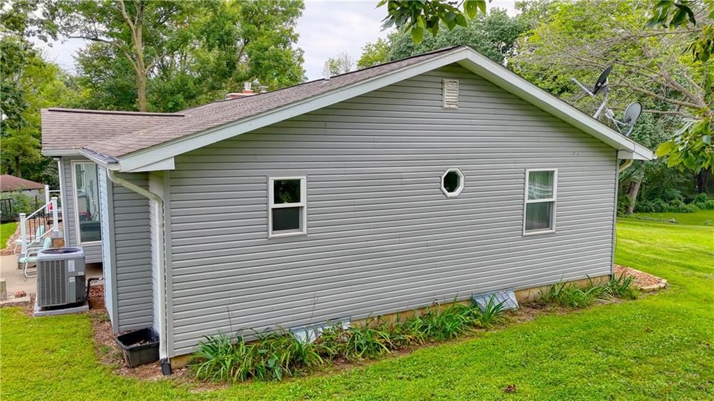 422 NE 500 Road — photo 10