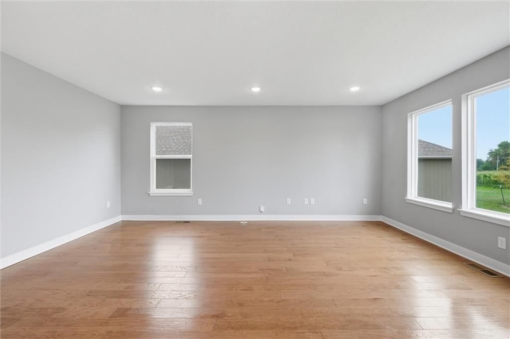 2113 SW Rutherford Drive — photo 7