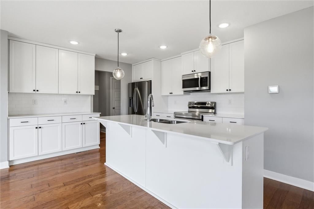 2113 SW Rutherford Drive — photo 12