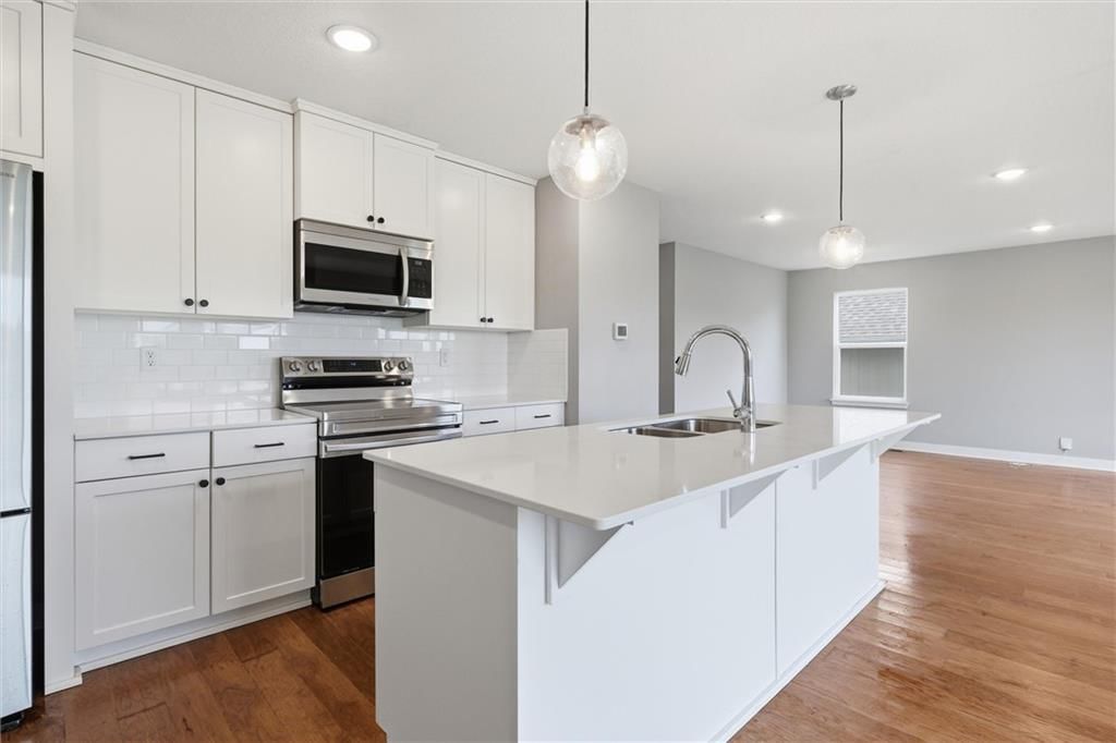 2113 SW Rutherford Drive — photo 15