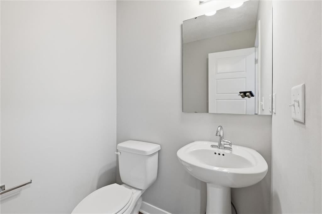 2113 SW Rutherford Drive — photo 16