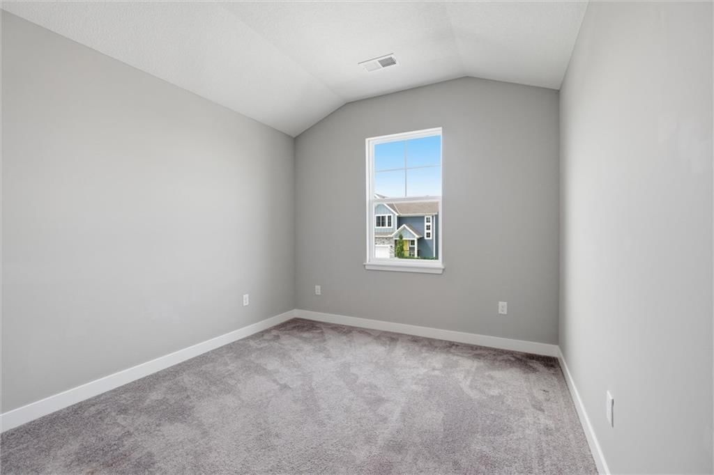 2113 SW Rutherford Drive — photo 25