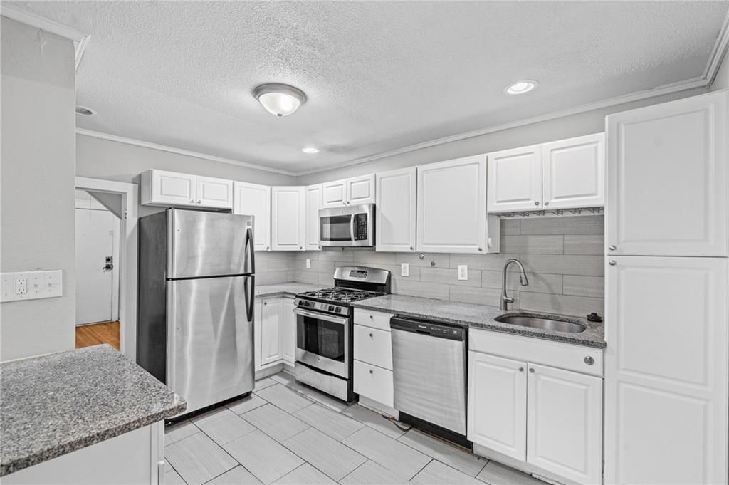 4333 Bell Street — photo 13