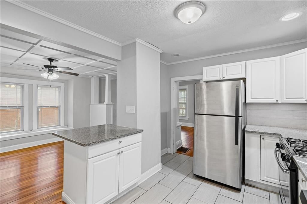 4333 Bell Street — photo 14