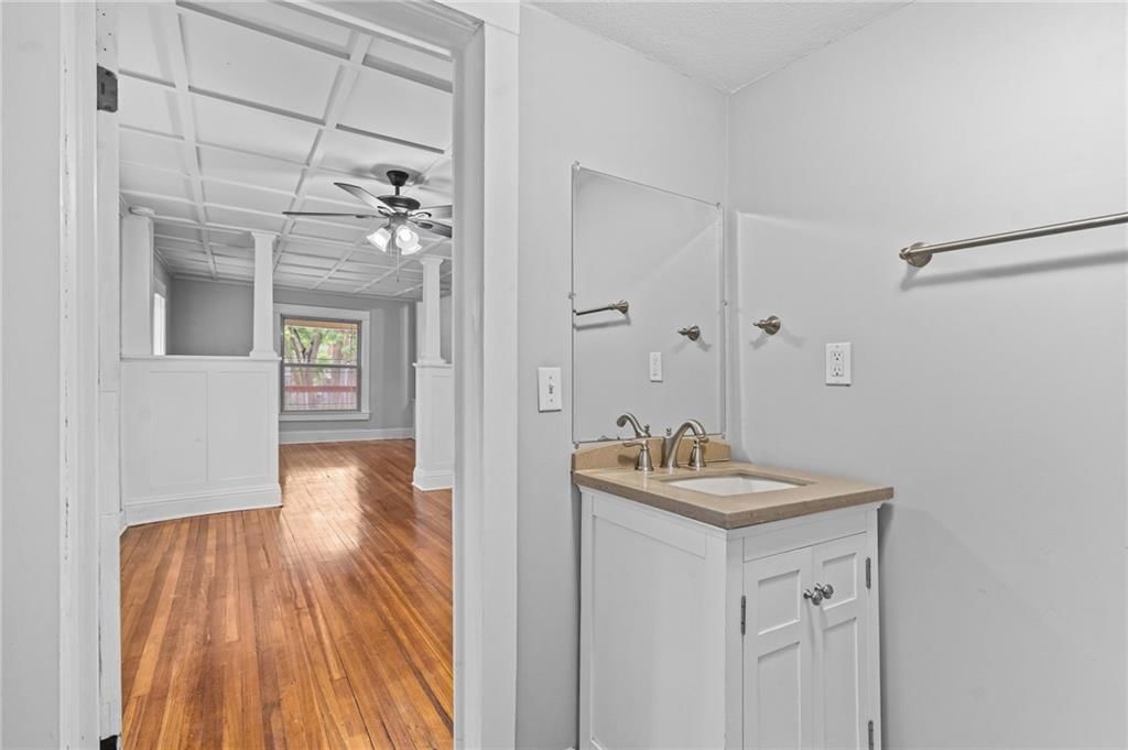 4333 Bell Street — photo 16
