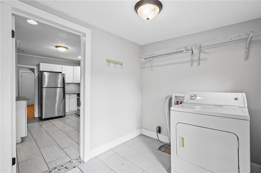 4333 Bell Street — photo 18