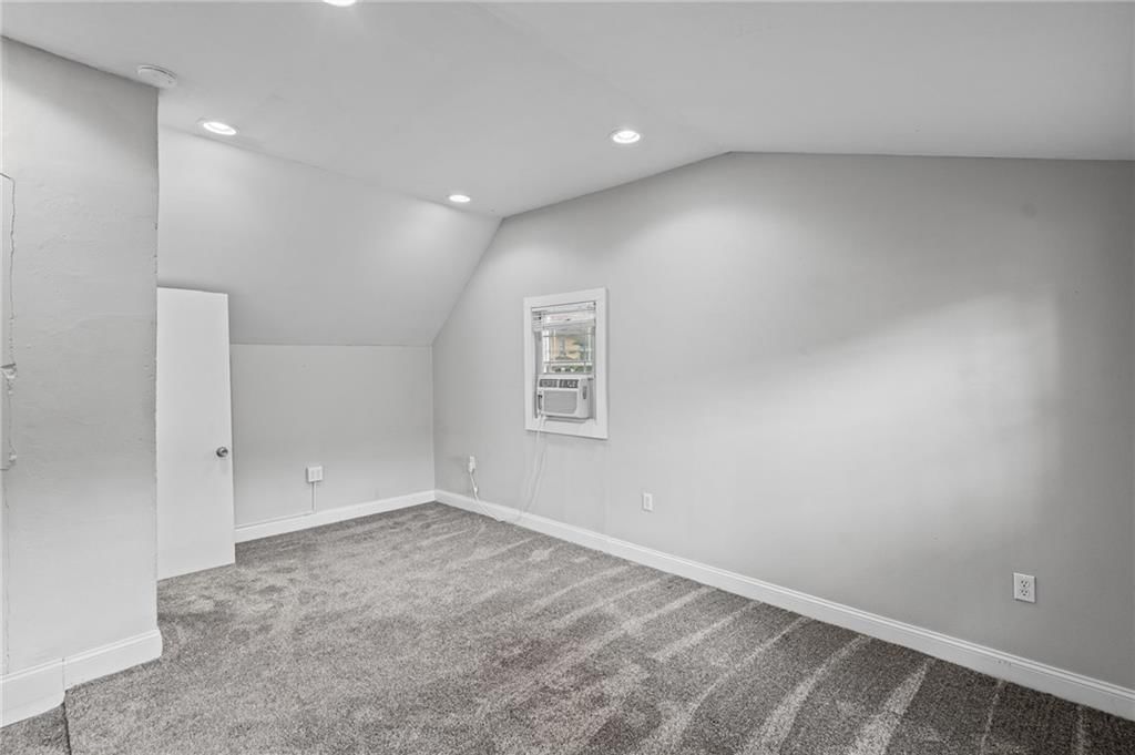 4333 Bell Street — photo 20
