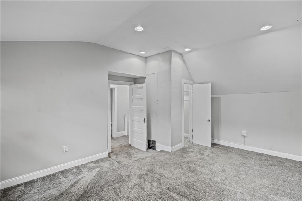 4333 Bell Street — photo 21