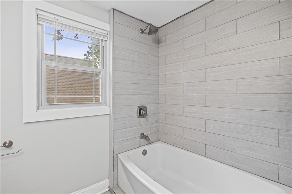 4333 Bell Street — photo 25