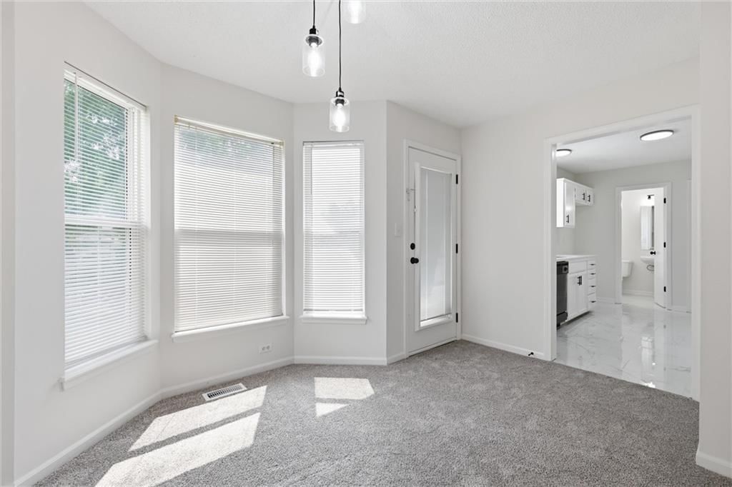 6017 Brooklyn Avenue — photo 13