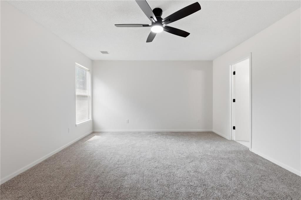 6017 Brooklyn Avenue — photo 20