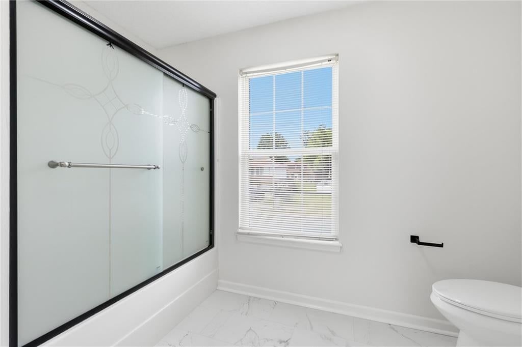 6017 Brooklyn Avenue — photo 22