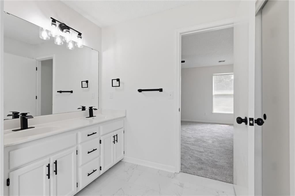 6017 Brooklyn Avenue — photo 23
