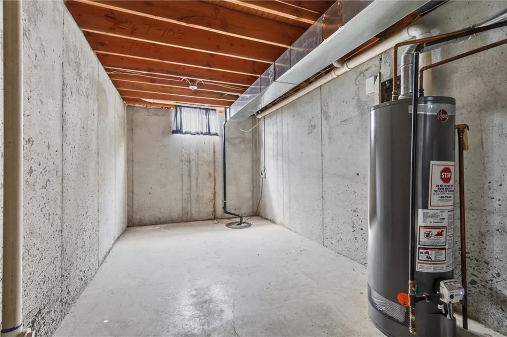6017 Brooklyn Avenue — photo 31