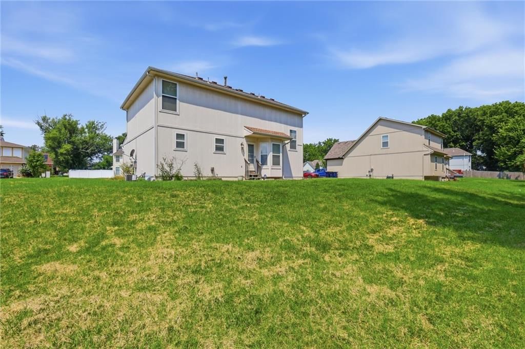 6017 Brooklyn Avenue — photo 33