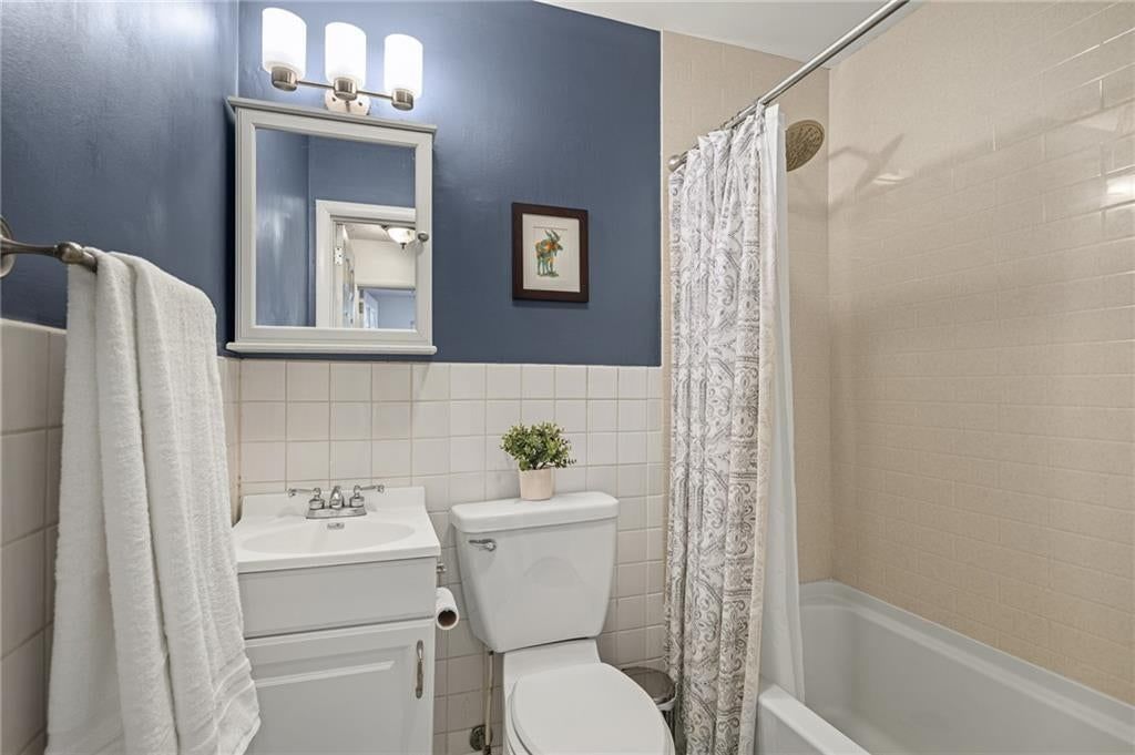 8608 Belleview Avenue — photo 17