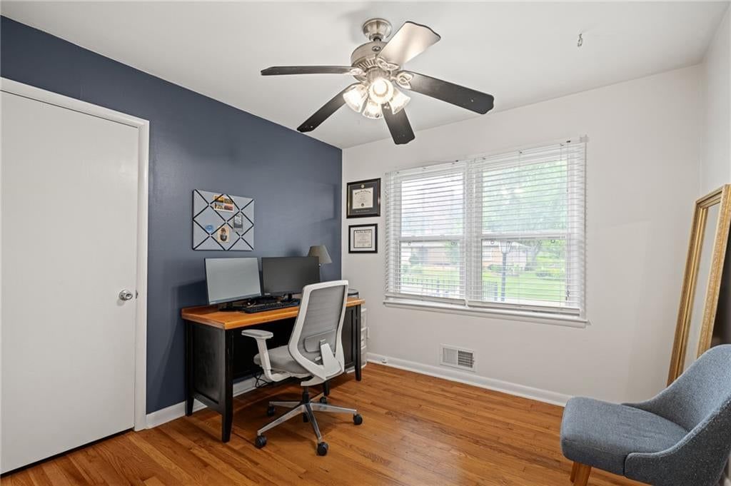 8608 Belleview Avenue — photo 18
