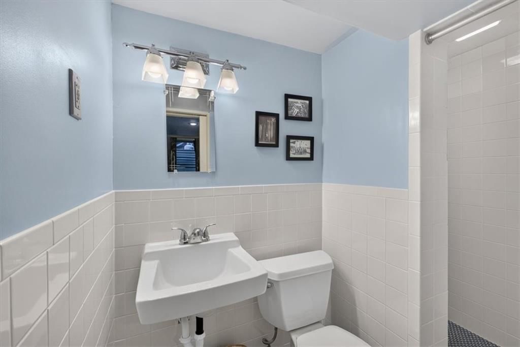 6710 Granada Lane — photo 36
