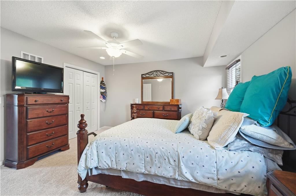 7928 N Euclid Avenue — photo 21
