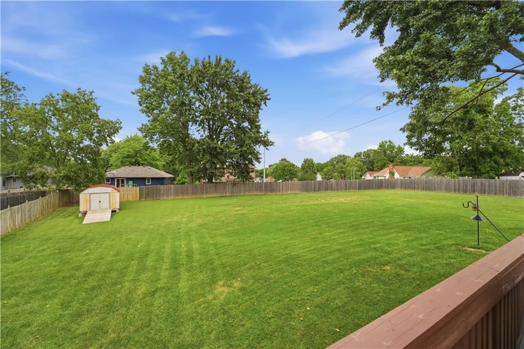 7928 N Euclid Avenue — photo 36