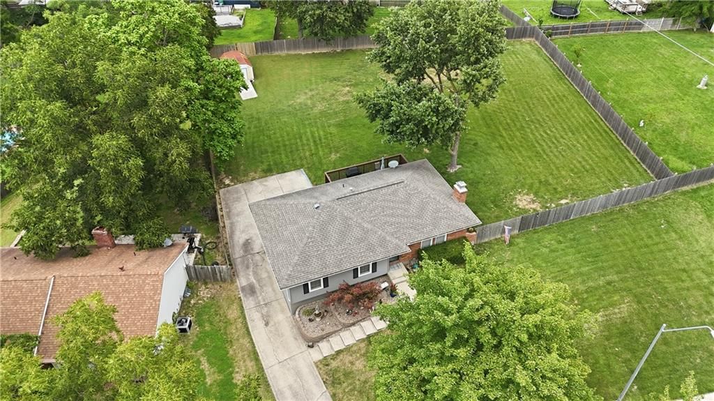 7928 N Euclid Avenue — photo 41