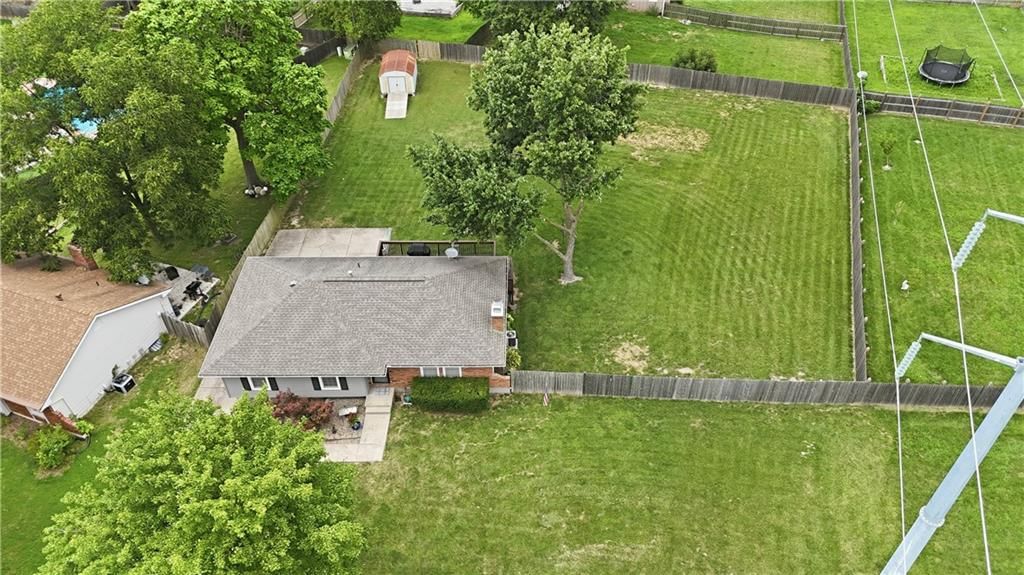 7928 N Euclid Avenue — photo 43