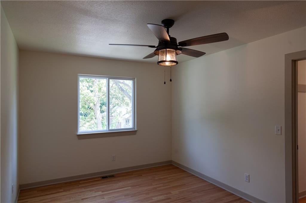 1334 S Pope Avenue — photo 30