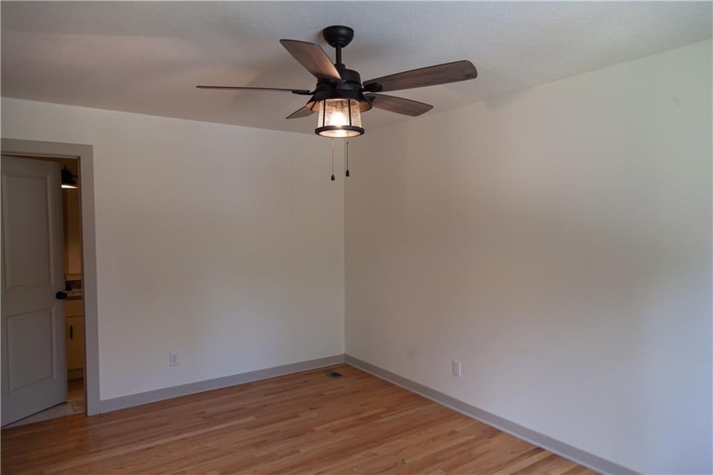 1334 S Pope Avenue — photo 32