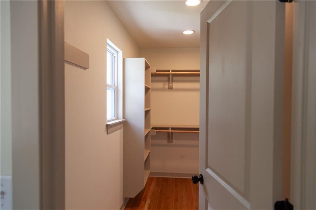 1334 S Pope Avenue — photo 37