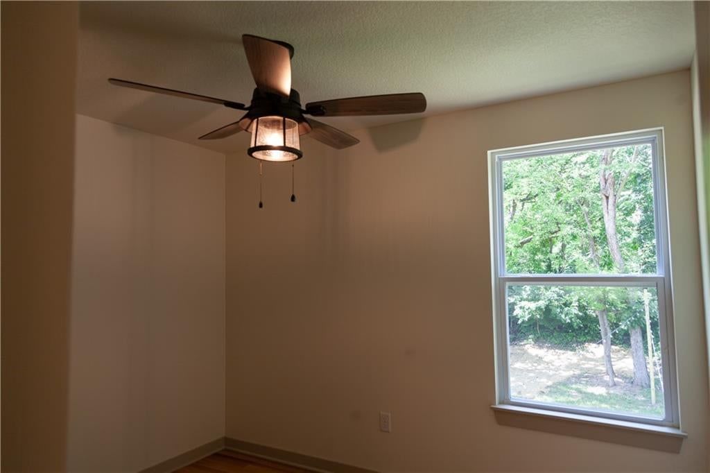 1334 S Pope Avenue — photo 42