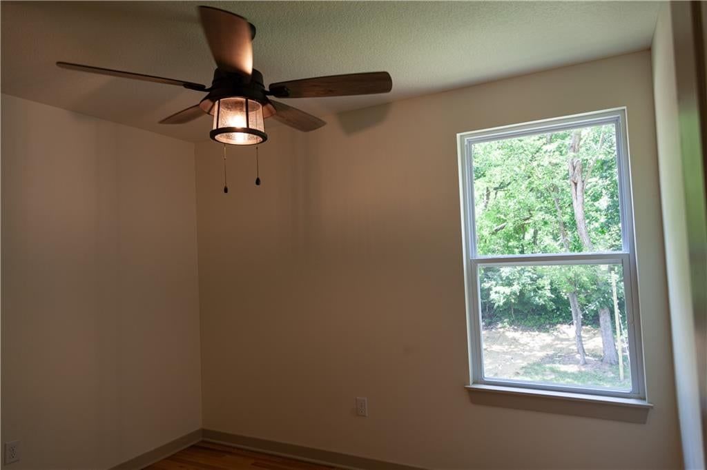 1334 S Pope Avenue — photo 43