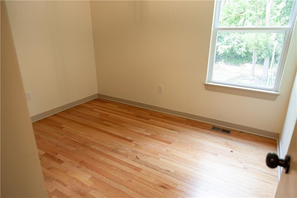 1334 S Pope Avenue — photo 44
