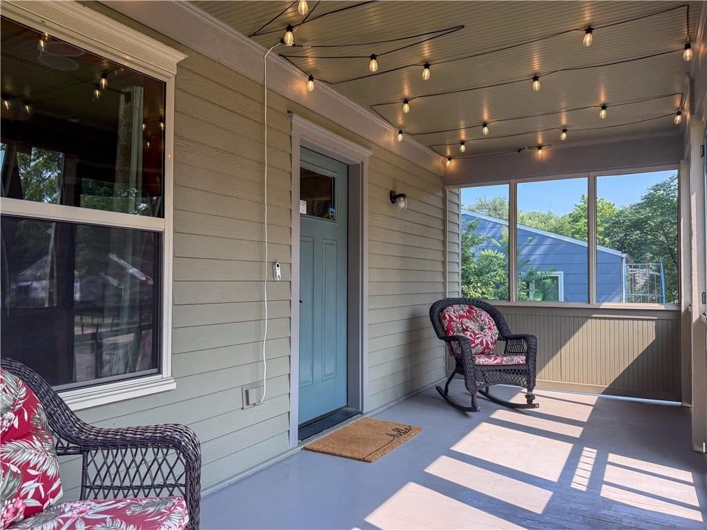 2035 Barker Avenue — photo 3