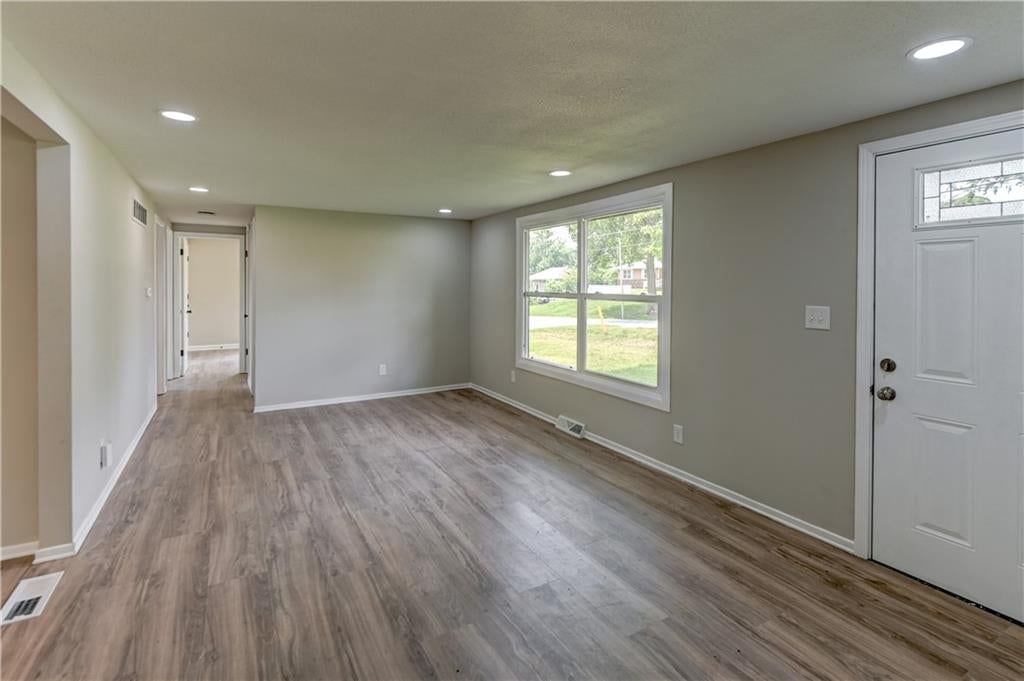 8717 Old Stagecoach Road — photo 16