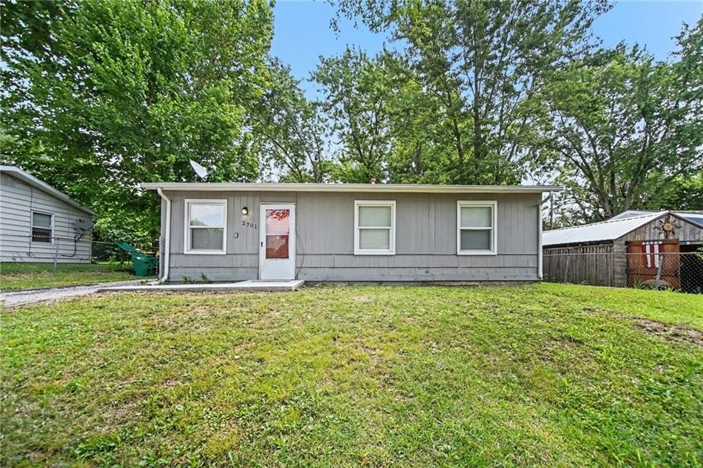 2701 S 48TH Terrace — photo 2
