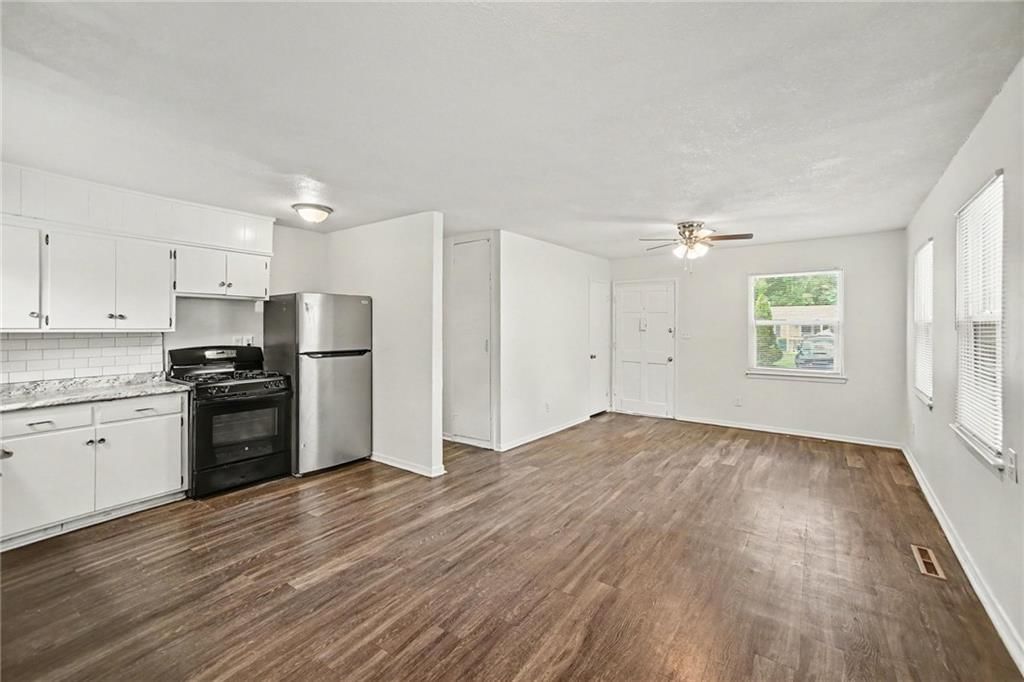 2701 S 48TH Terrace — photo 8