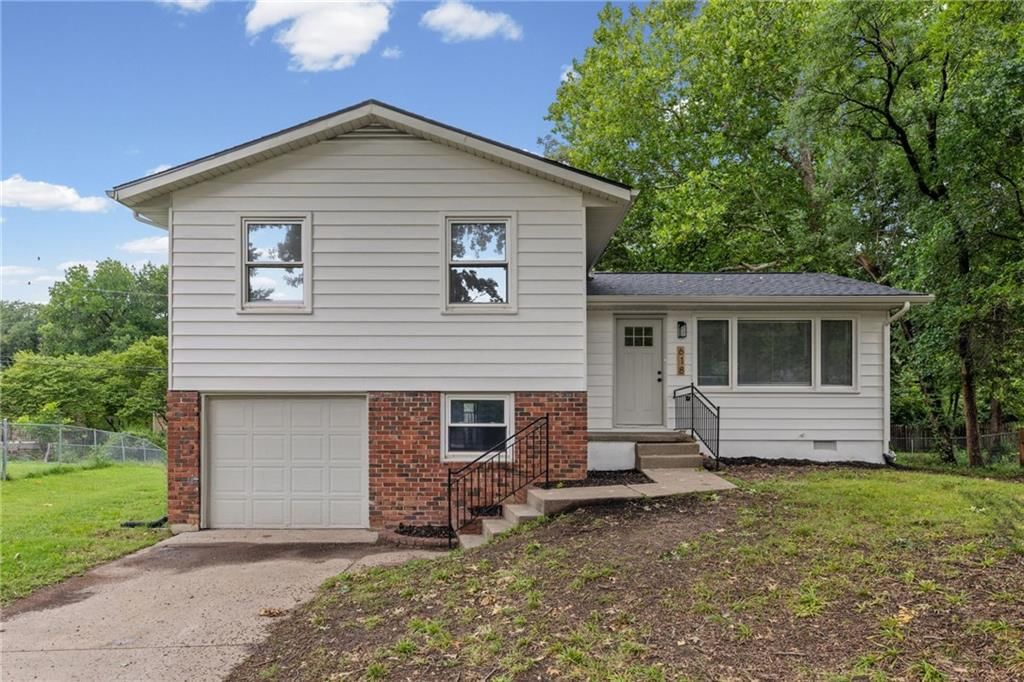 618 Saratoga Place — photo 1