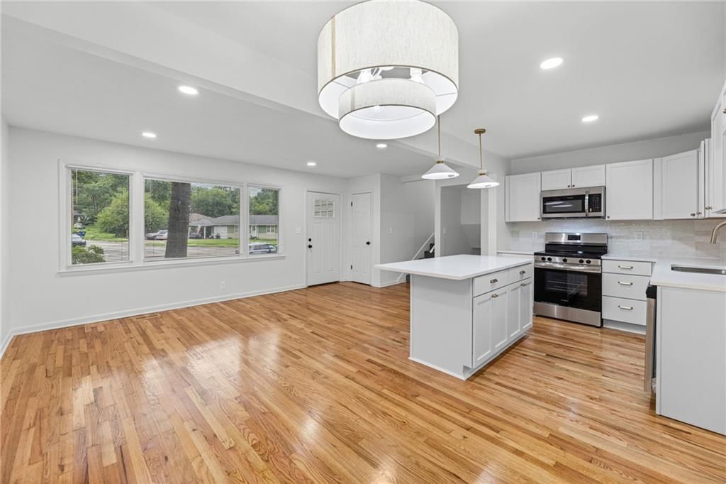 618 Saratoga Place — photo 11